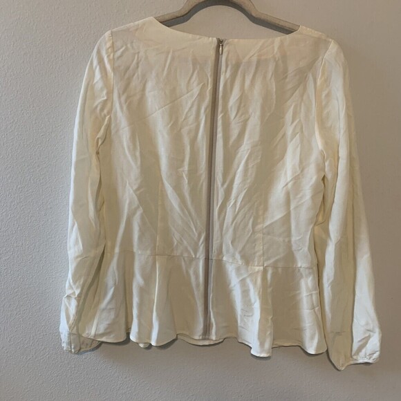 Boden Womens Size 8 Ivory Elegant Silk Blendpeplum Top Blouse - Picture 3 of 6
